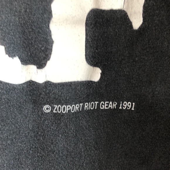 ✿ RARE! VTG. Charles Manson shirt ✿ - Picture 7 of 13